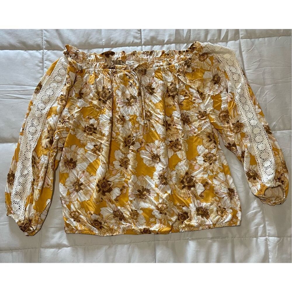 Maurice’s 0X off the shoulder top